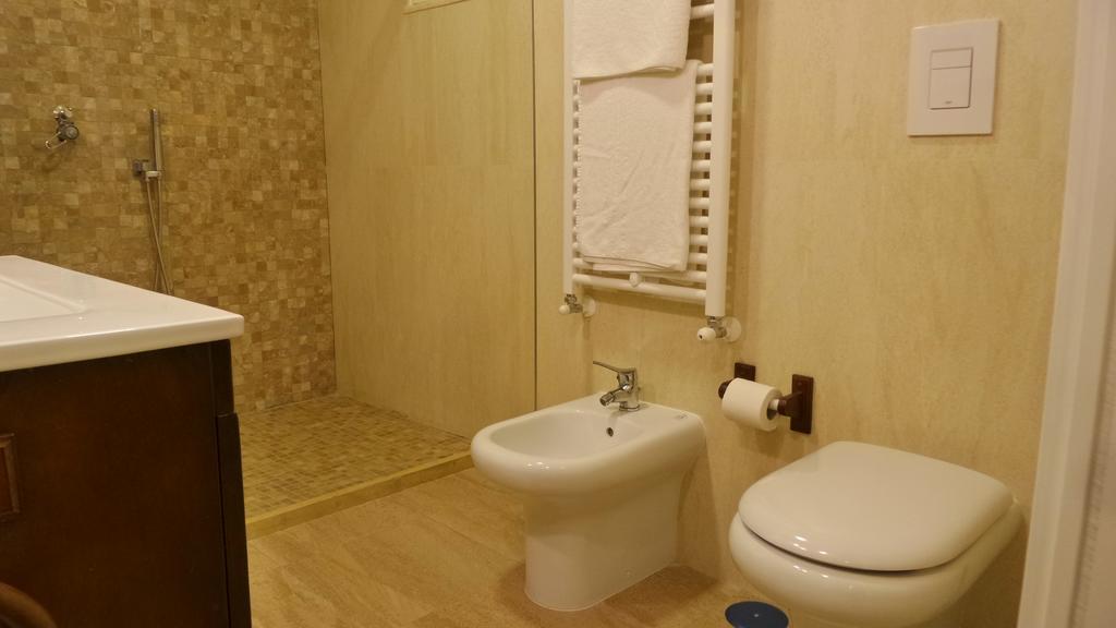 Pompei Holiday Rooms מראה חיצוני תמונה