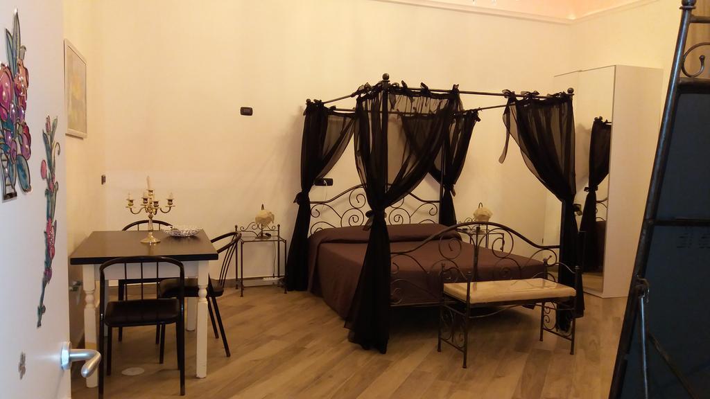 Pompei Holiday Rooms מראה חיצוני תמונה