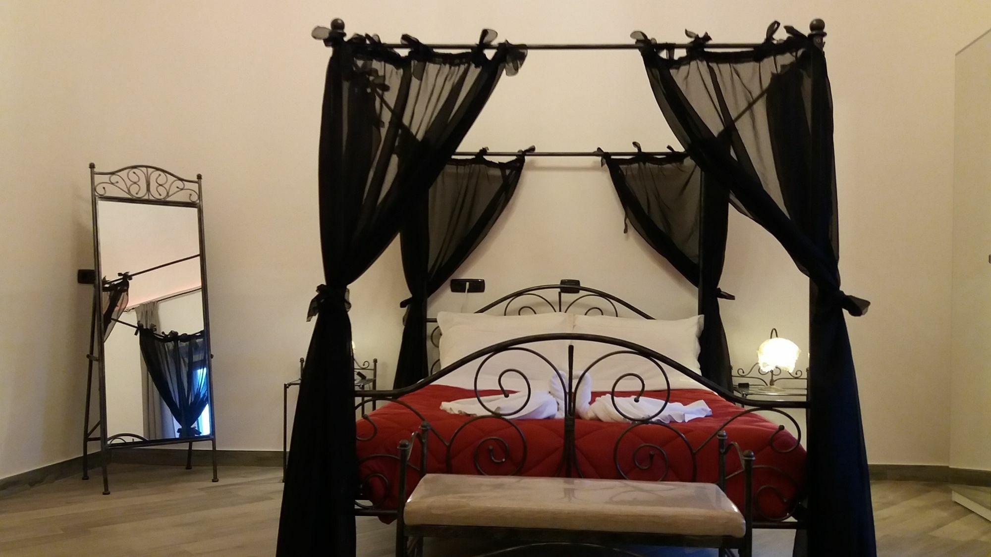 Pompei Holiday Rooms מראה חיצוני תמונה